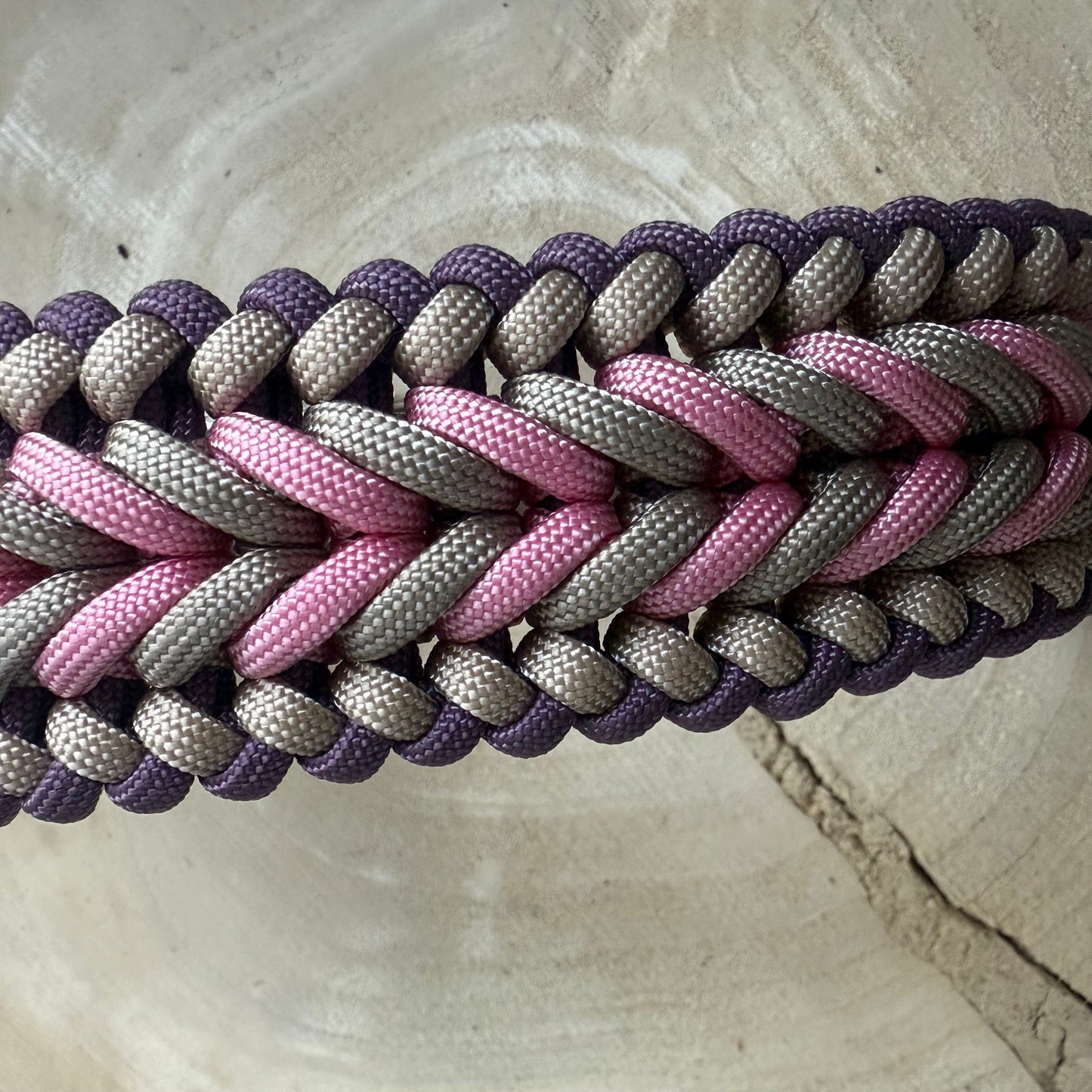 Paracordhalsband Lara