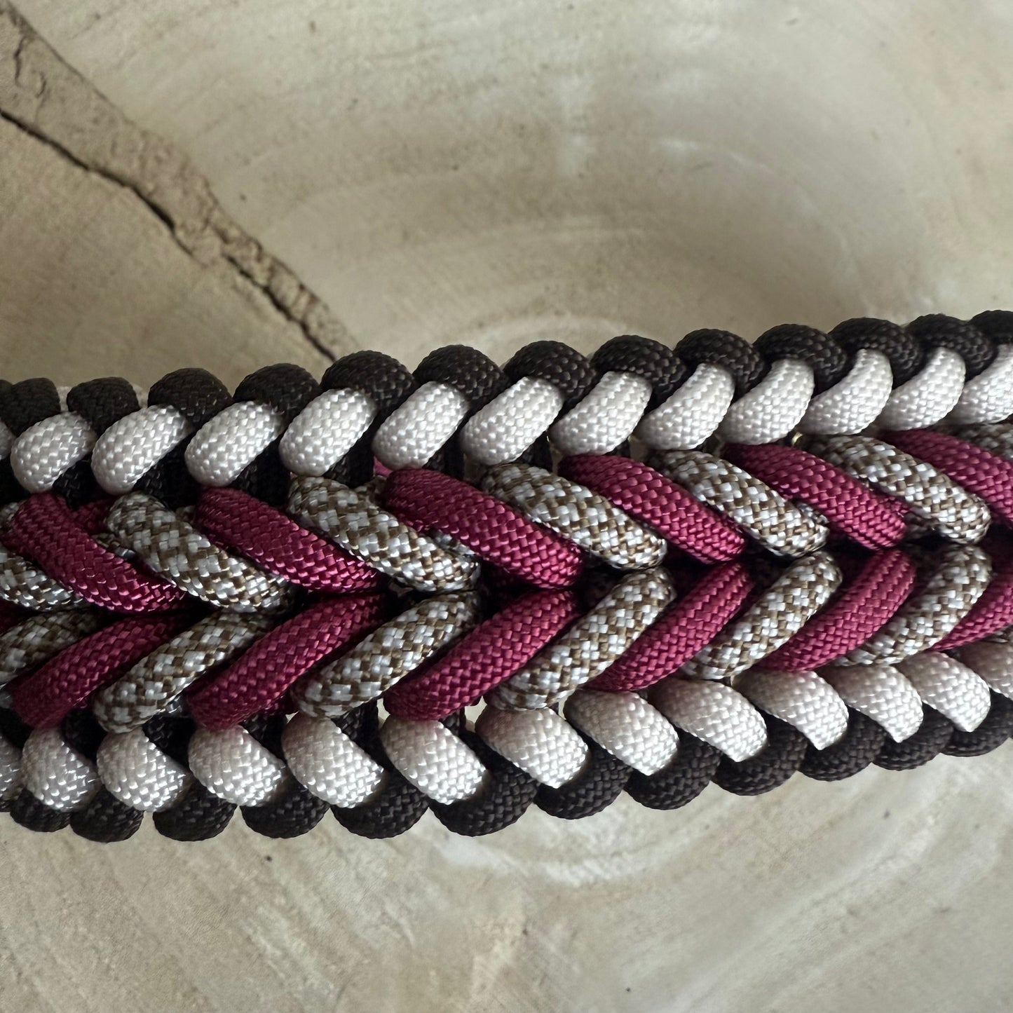 Paracordhalsband Desi